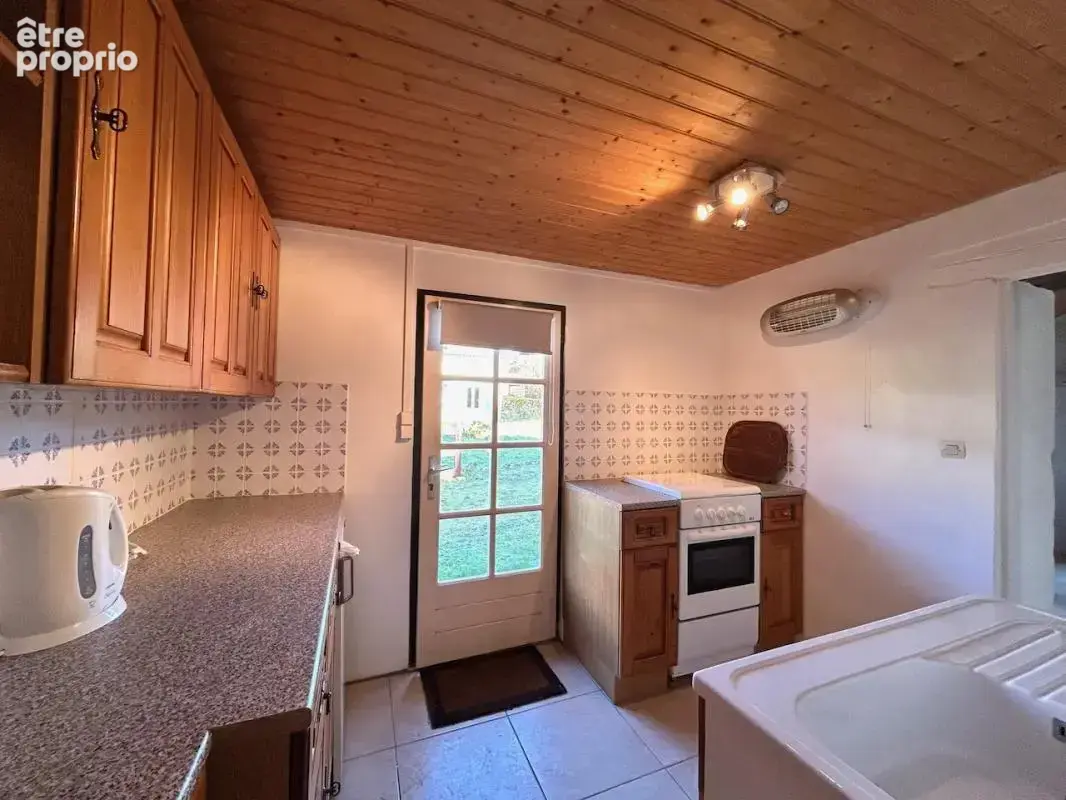 2 maisons avec gite, 3 chambres et un bureau, maison pierres - photo 12