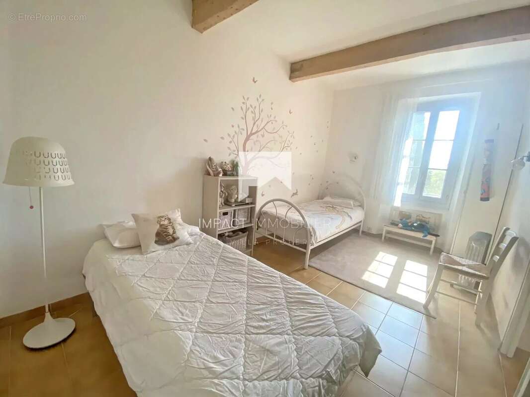 Maison à CARQUEIRANNE