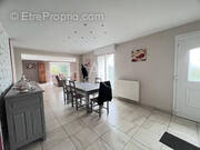 Maison à CHALONS-DU-MAINE