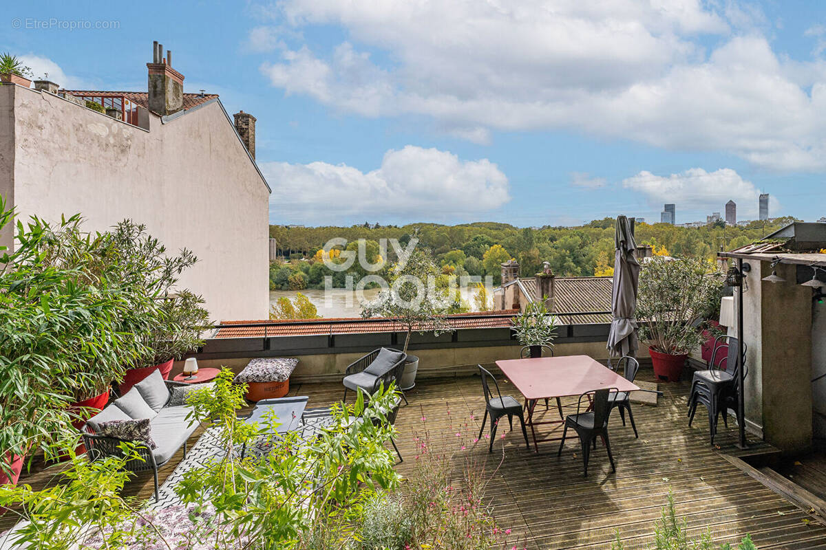 Appartement à CALUIRE-ET-CUIRE