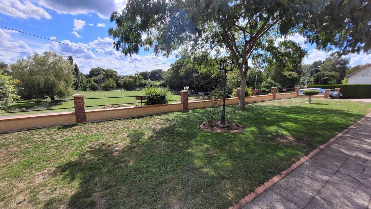 Photo 1 - Maison à NOYEN-SUR-SARTHE