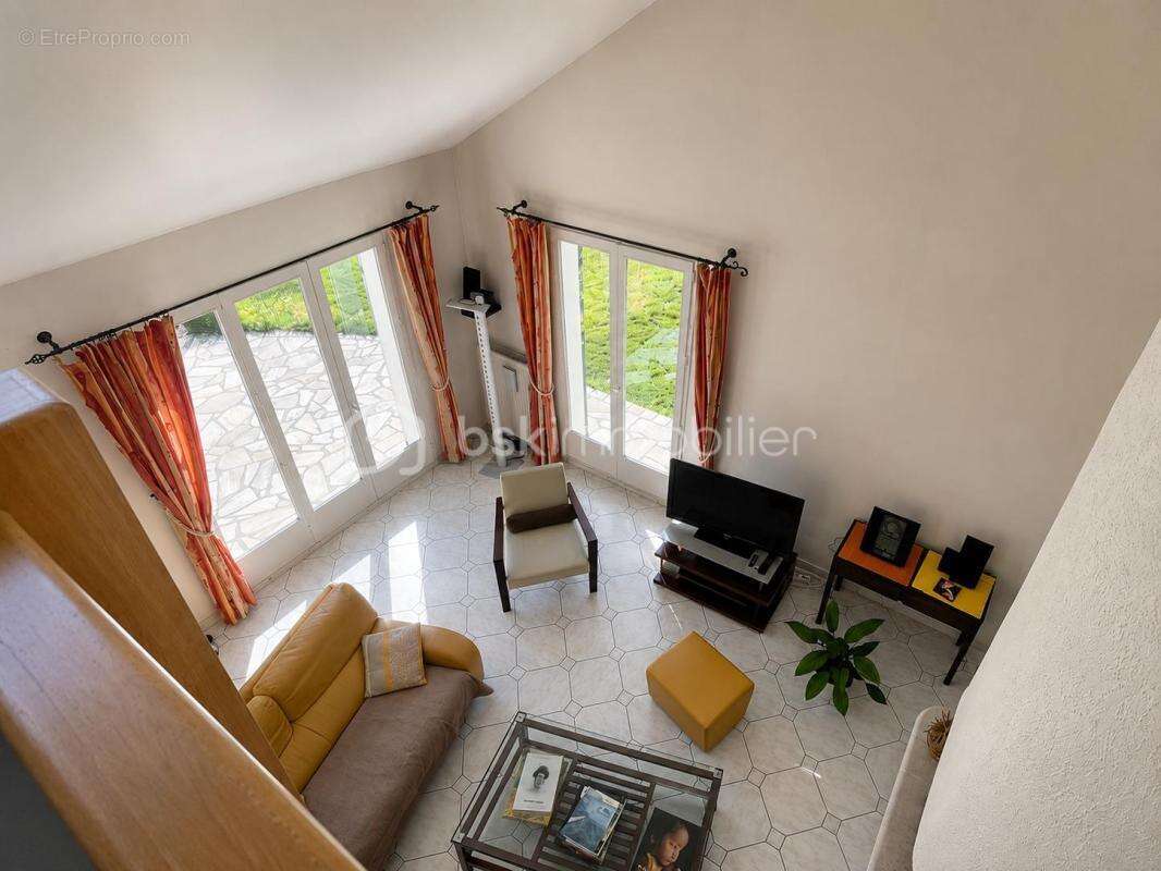 Maison familiale avec 4 chambres en rez-de-jardin dont 1 suite parentale - fraicheur garantie ! - photo 6