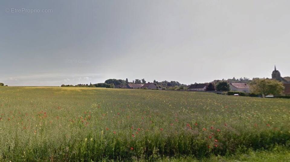 Terrain à VERNOU-LA-CELLE-SUR-SEINE