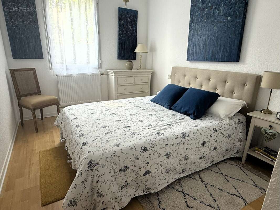 Appartement à SAINT-PANTALEON-DE-LARCHE