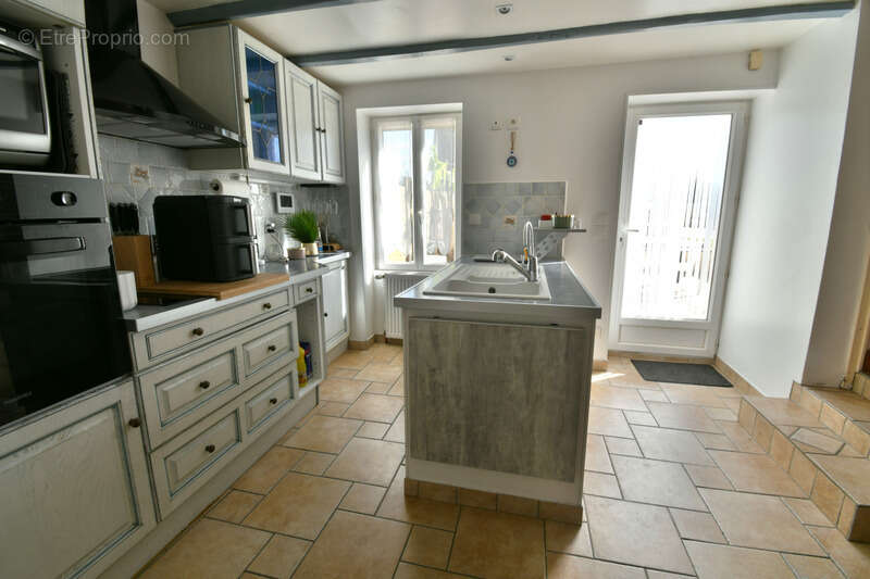 Maison à TONNAY-CHARENTE