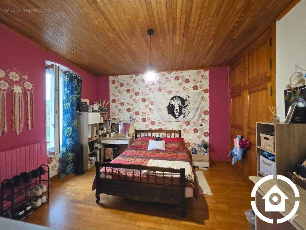 Appartement à RUELLE-SUR-TOUVRE