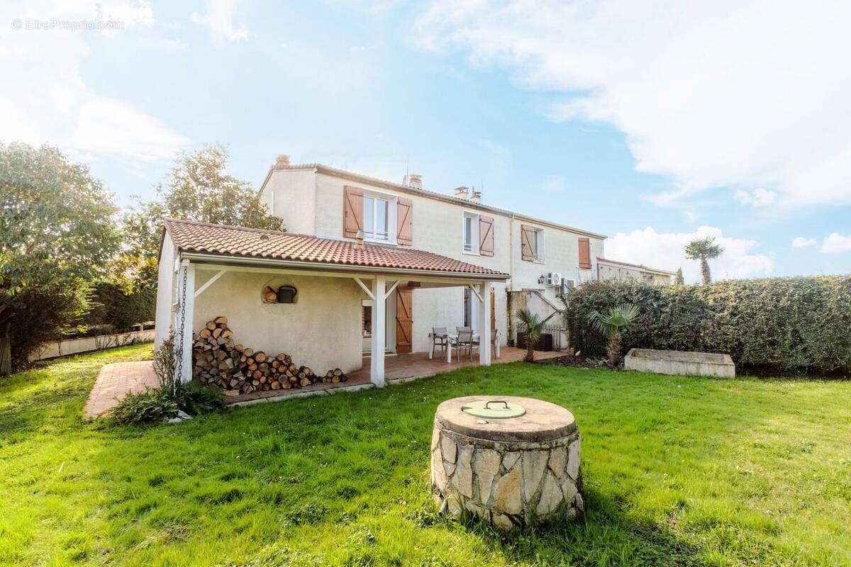 Maison à CASTELGINEST