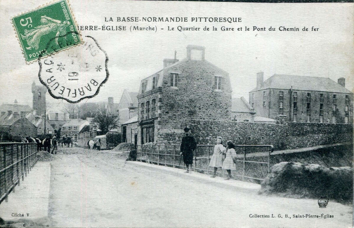 Maison à SAINT-PIERRE-EGLISE