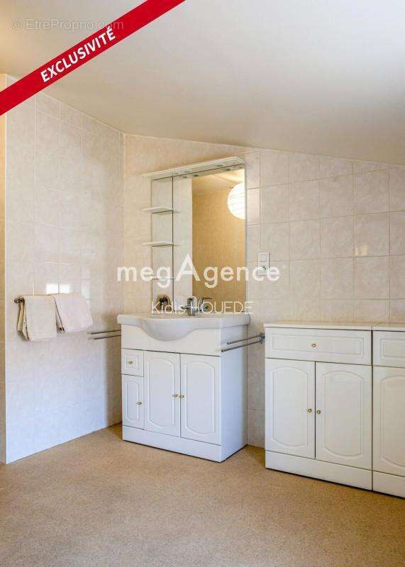 Spacieuse maison dans un cadre paisible - photo 11