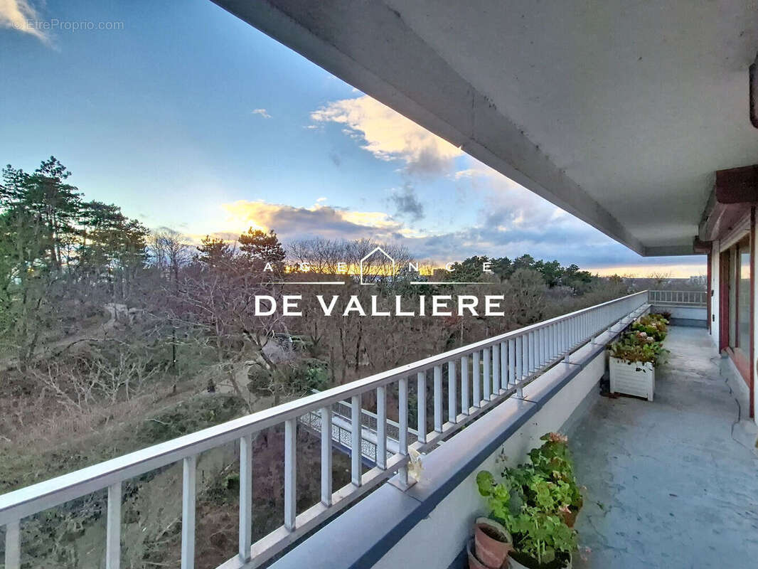 Appartement à NANTERRE