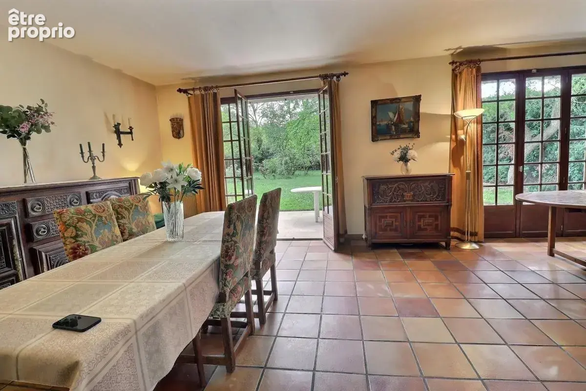 MAISON INDIVIDUELLE - 200 m2 habitable BOUGIVAL - beau jardin- proche de Louvecienness - photo 4