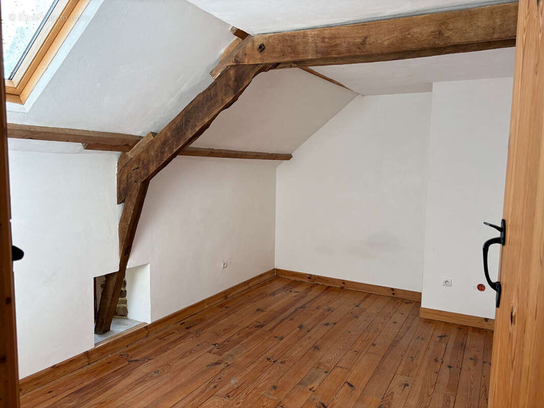 Maison à MOREAC