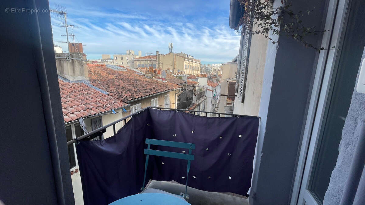 Appartement à MARSEILLE-5E