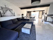 Maison à PRIX-LES-MEZIERES