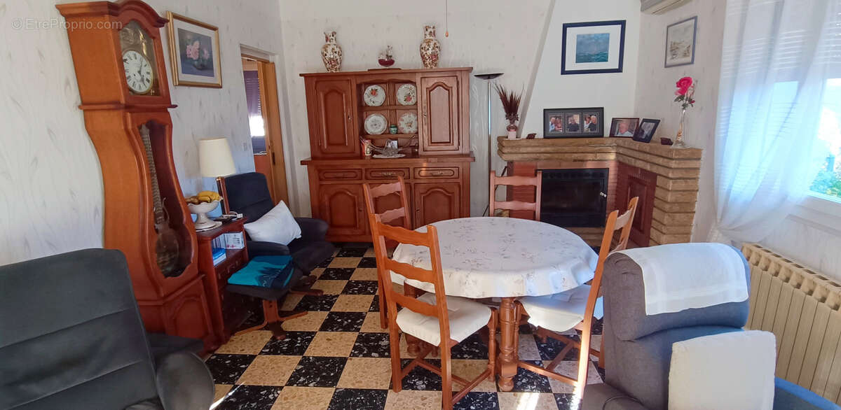 Maison à CAUSSADE