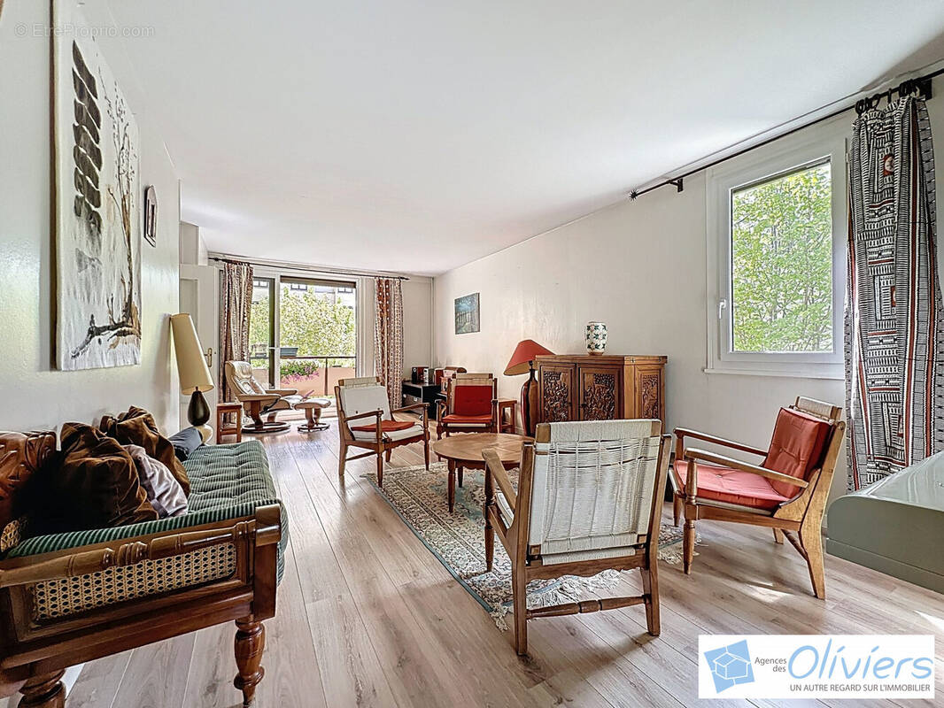 Appartement à MONTIGNY-LE-BRETONNEUX