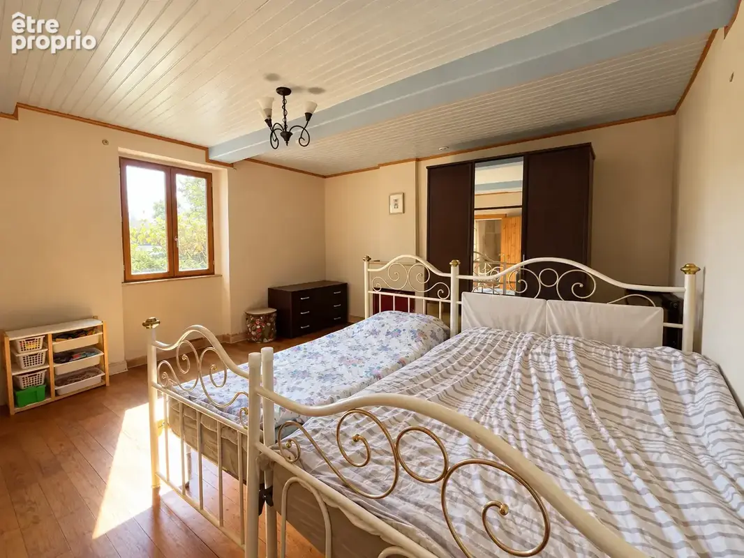 Maison de campagne sur 5 000m2 de terrain - photo 11