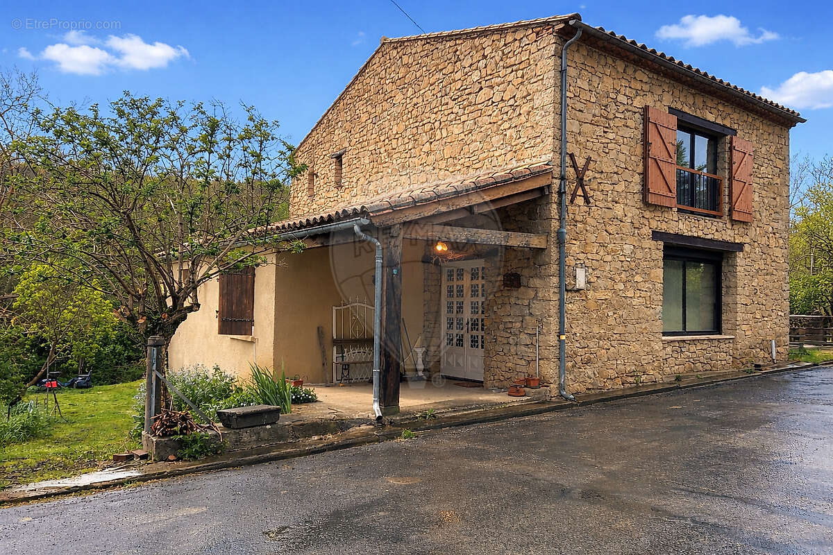 Maison à ANTUGNAC