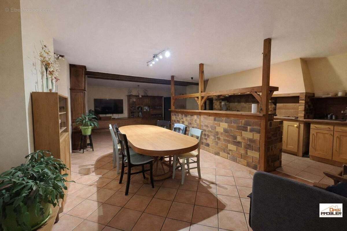 Appartement à BAIGNES-SAINTE-RADEGONDE