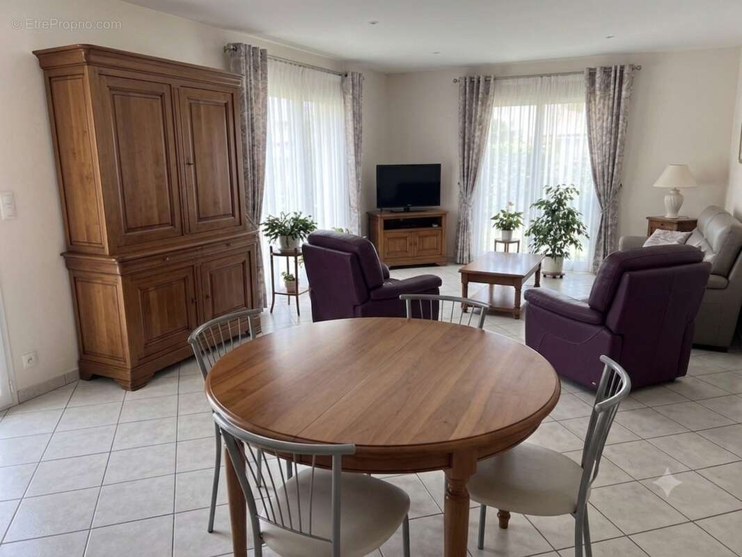 Maison à vendre 6 pièces COZES (17) - photo 2