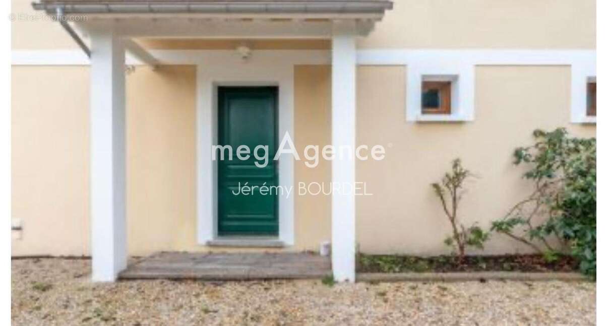 Maison à CONDE-SUR-VESGRE