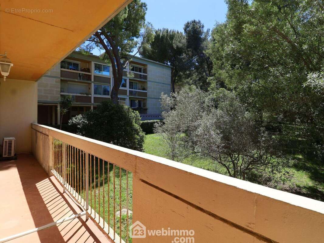 Appartement à MARSEILLE-8E