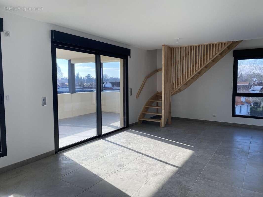 Appartement à BIZANOS