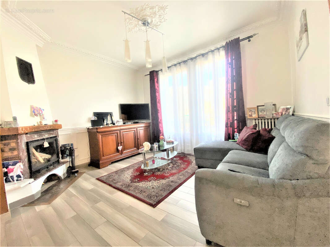 Appartement à EPINAY-SUR-SEINE