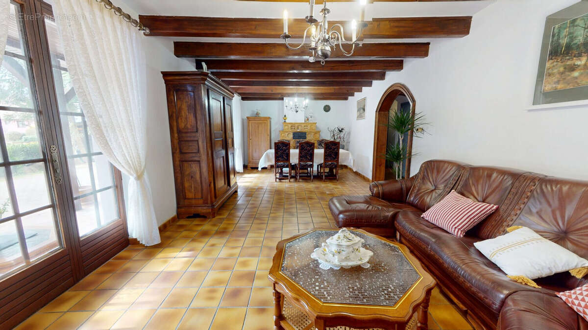 Maison à ERNOLSHEIM-BRUCHE