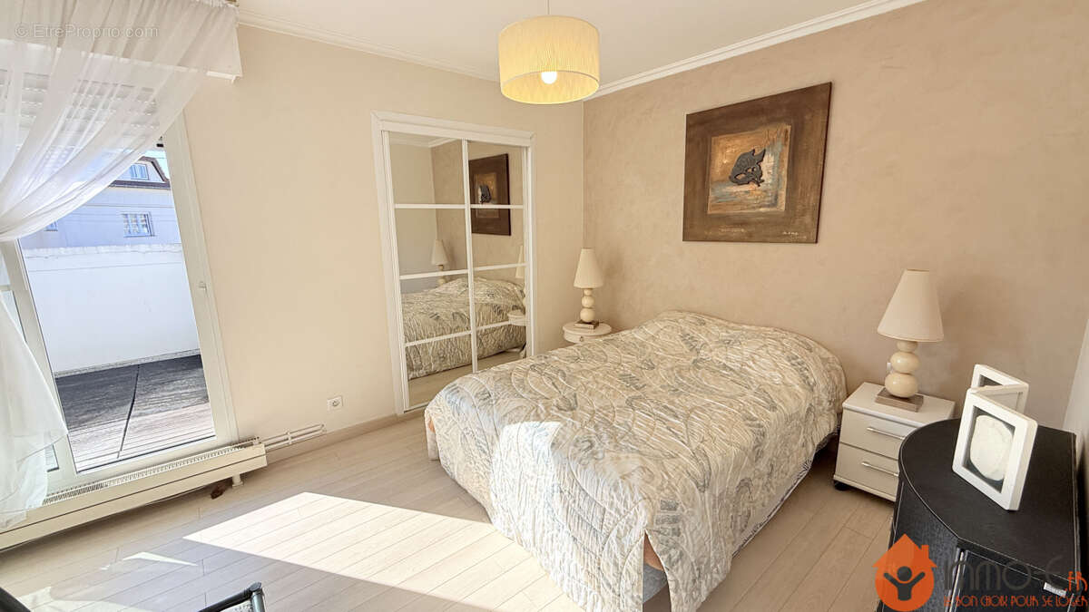 Maison à TREMBLAY-EN-FRANCE