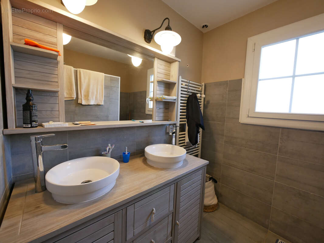 Maison à ROUSSILLON