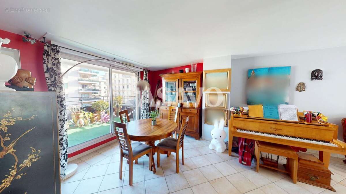 Appartement à MARSEILLE-6E