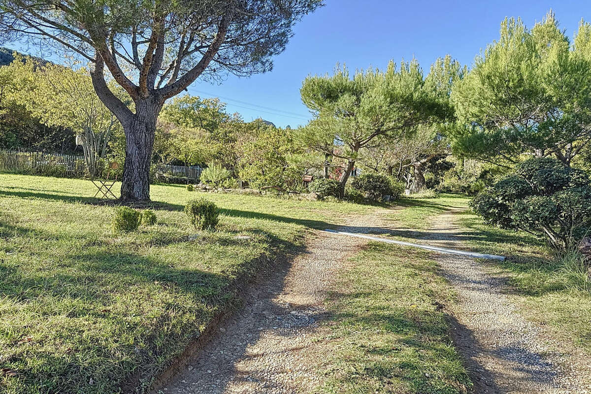 Maison à SAIGNON