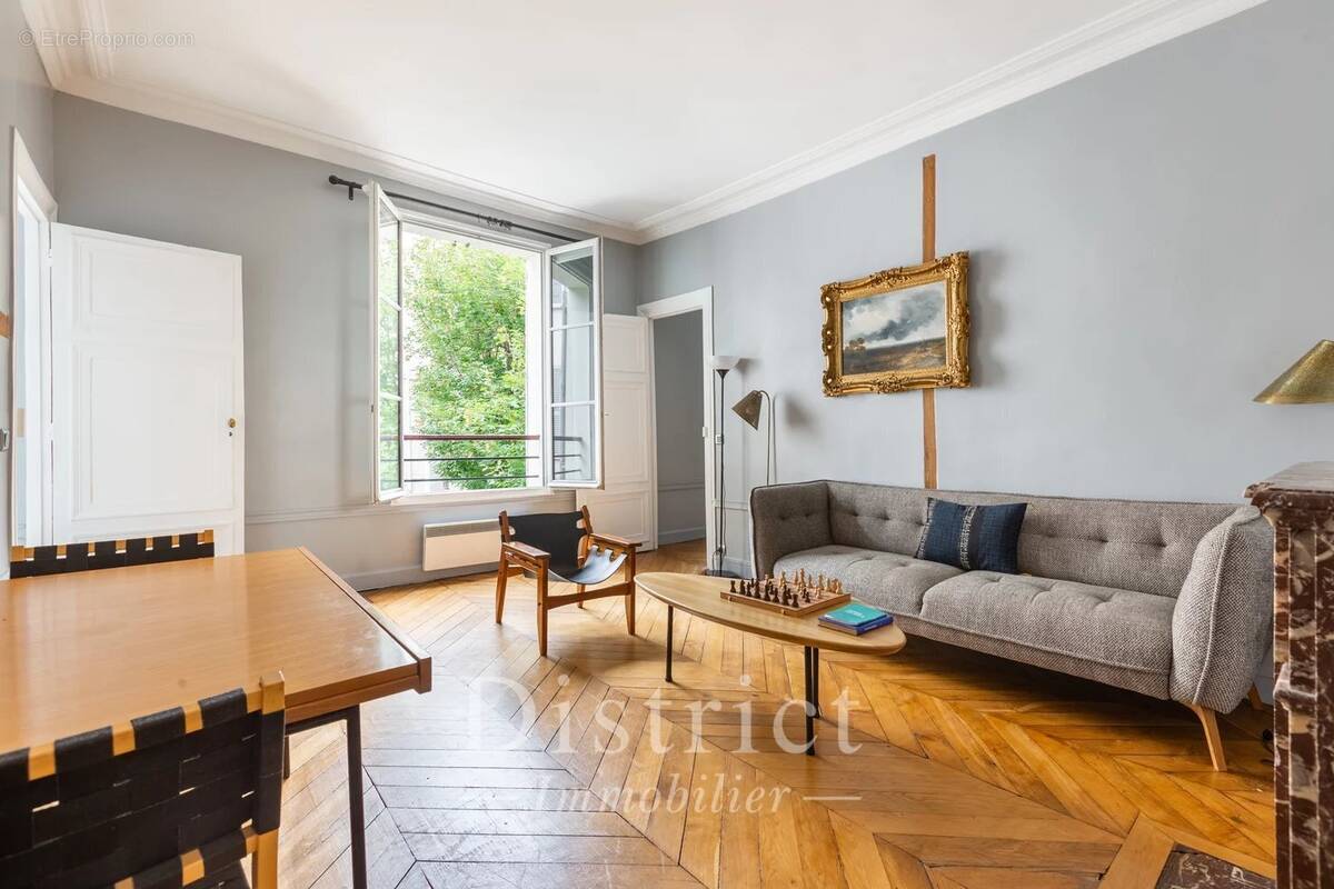 Appartement à PARIS-6E