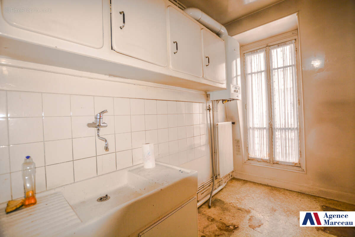 Appartement à COURBEVOIE