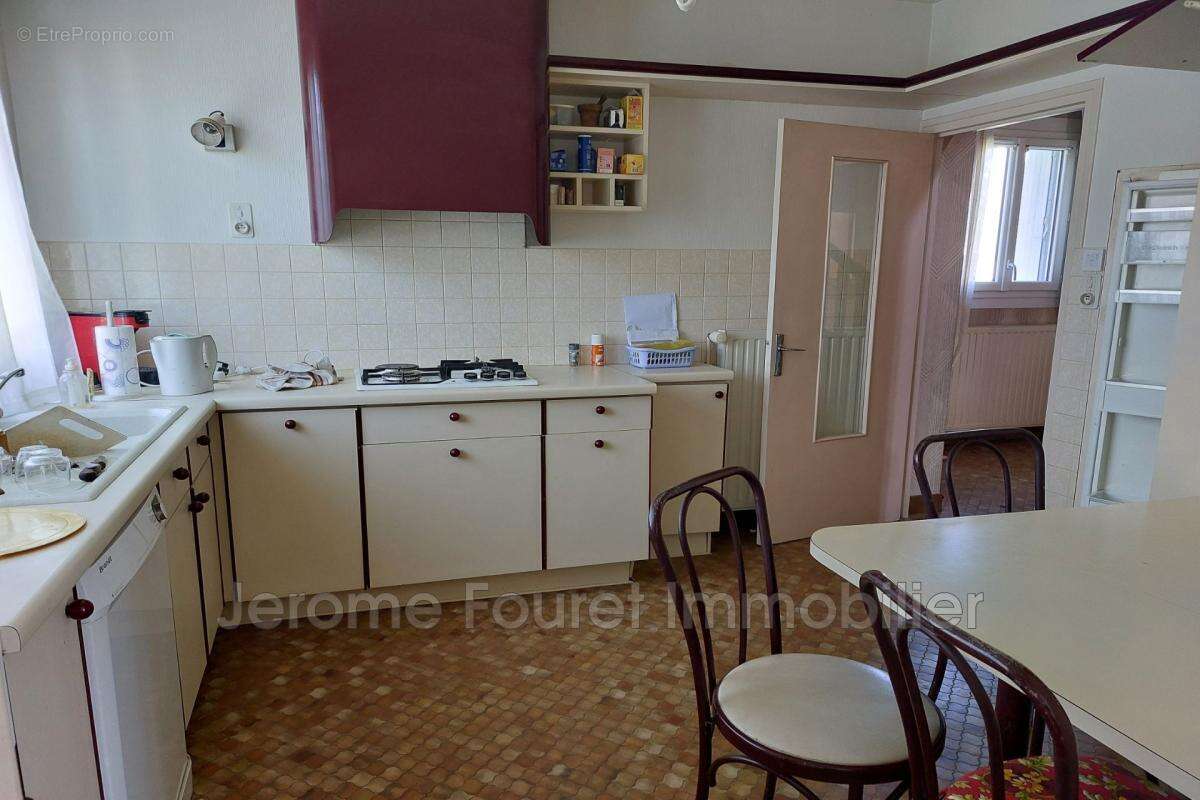 Maison à EGLETONS