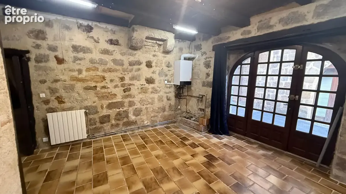 Un local commercial d'exception au coeur historique de Figeac - photo 8