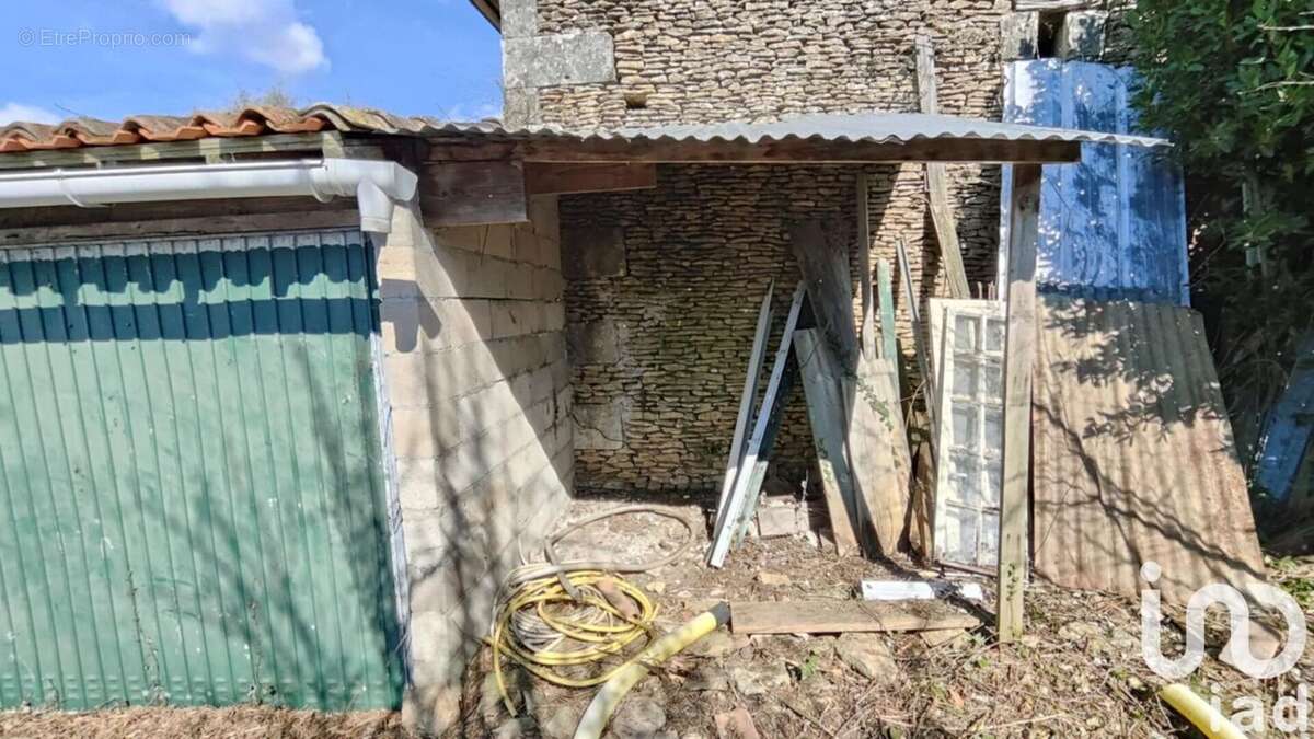 Photo 5 - Maison à VERRUE