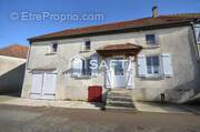 Photo 1 - Maison à MONTOLIVET