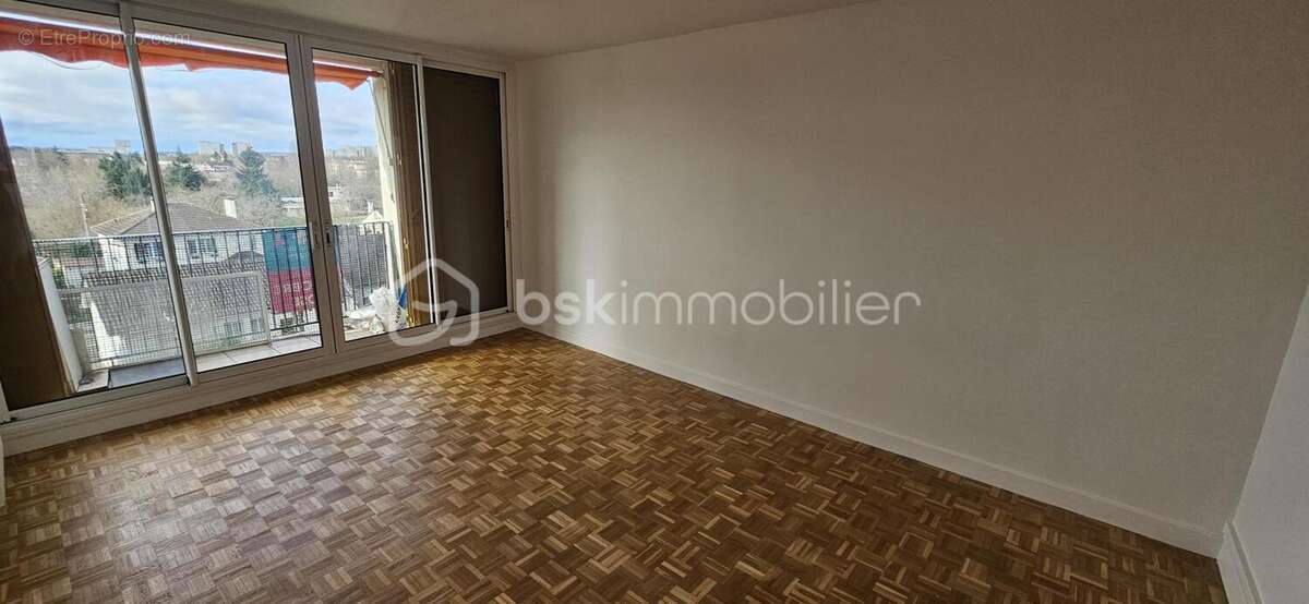 Appartement à VITRY-SUR-SEINE