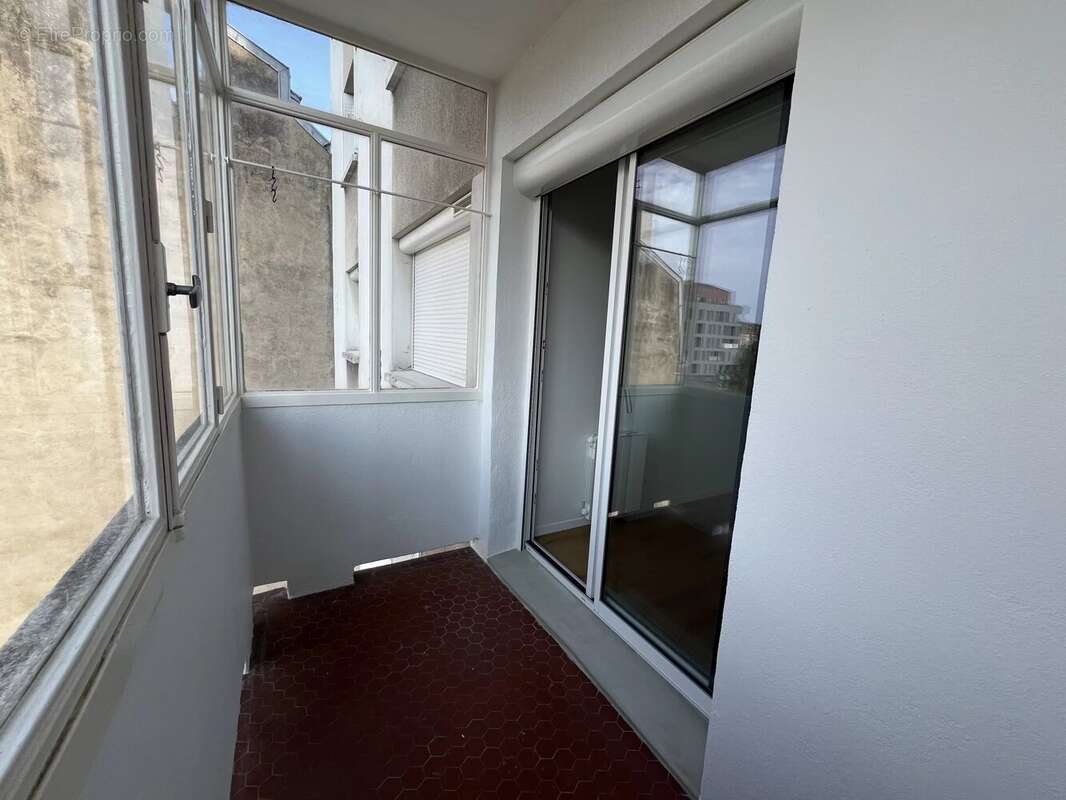 Appartement de 90 m² avec parking  - Secteur prisé rue Blatin - photo 15