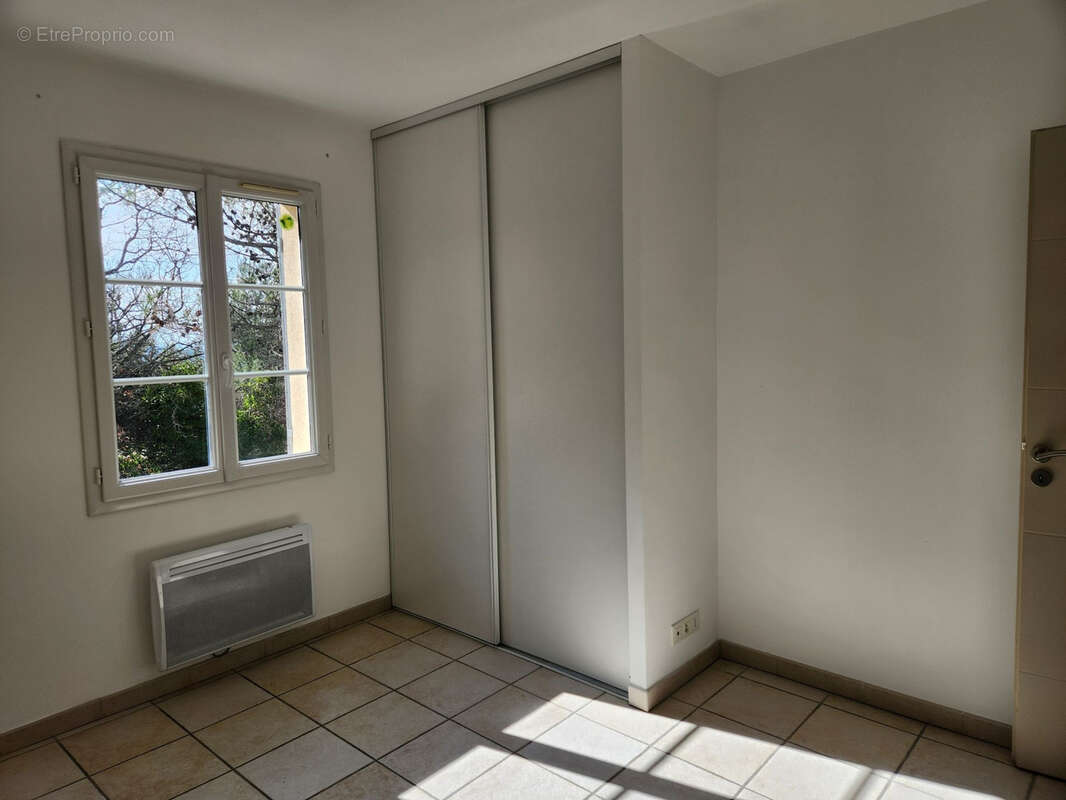 Maison à MERINDOL-LES-OLIVIERS