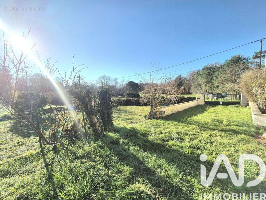 Photo 2 - Maison à JUGEALS-NAZARETH