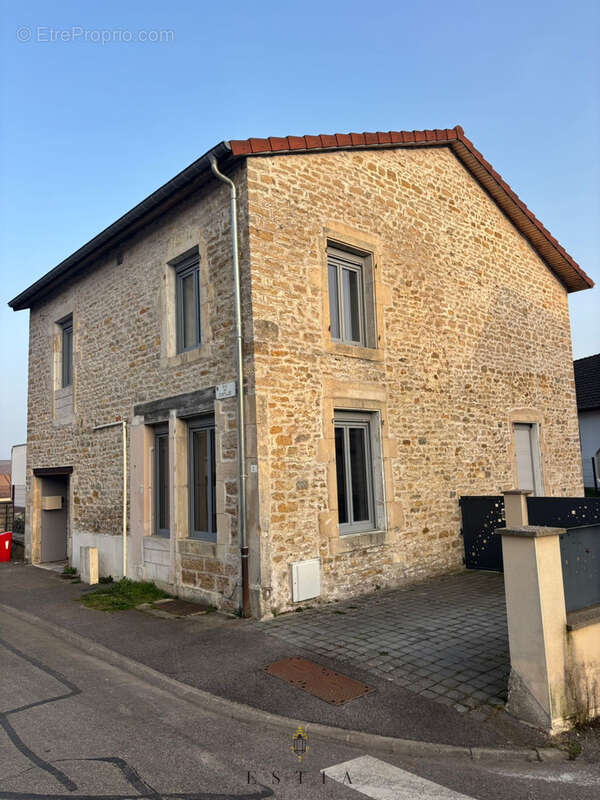 Maison à CHATENOIS