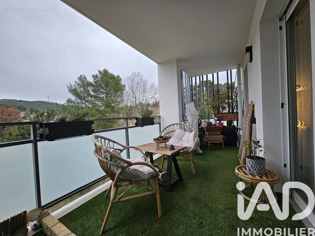 Photo 1 - Appartement à ROQUEVAIRE