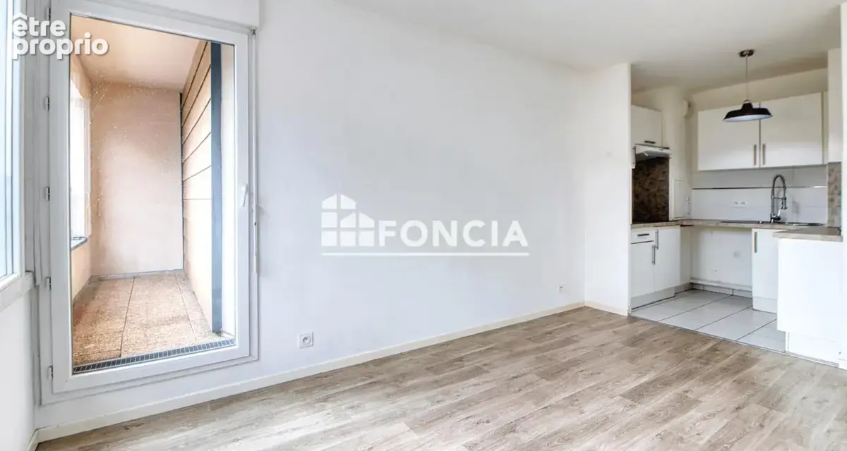 Eragny (95) - A 2 pas de la gare d'Eragny et des commerces - Appartement T2 de 38,5 m² avec balcon - 1er étage - parking double  - photo 6