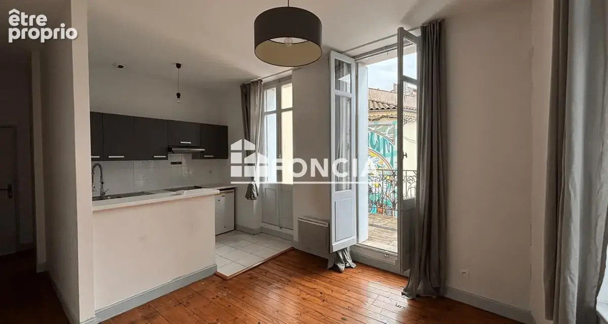 Charmant T2 de 39 m² au cœur d'Agen – Immeuble haussmannien avec double balcon - photo 1