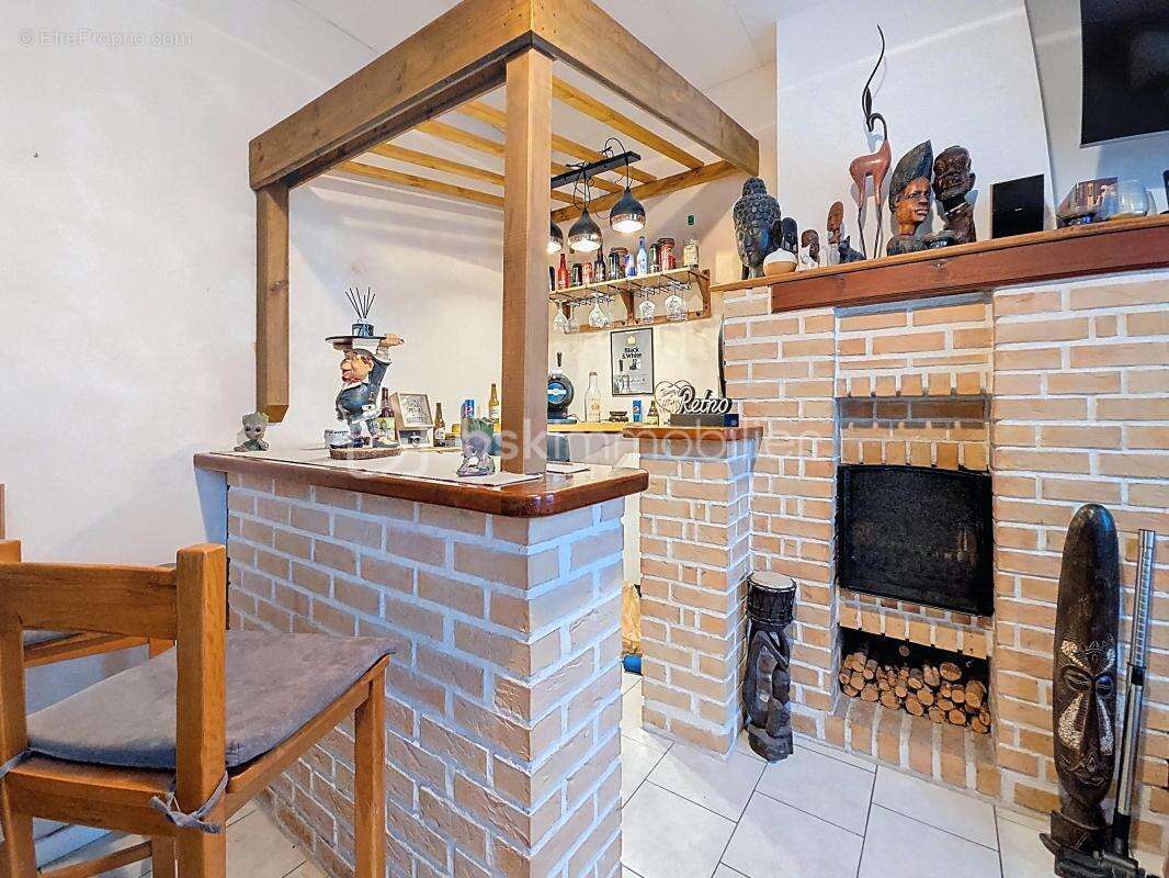 Maison à MONTIGNY-EN-GOHELLE