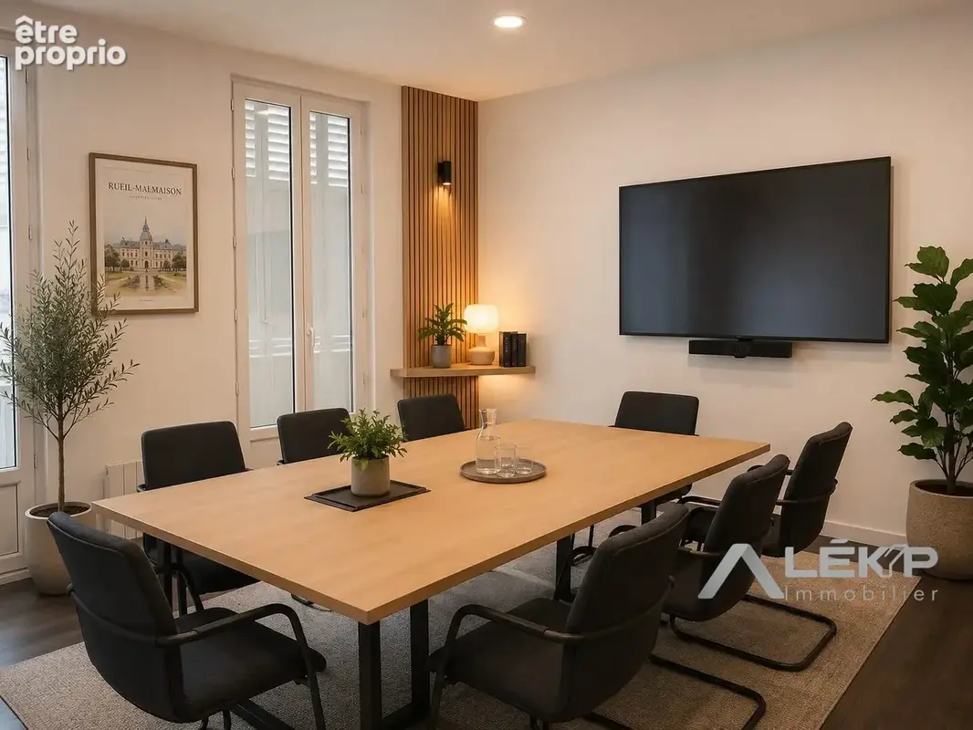 Photo Commerce à Rueil-Malmaison au prix de 1 596 500€