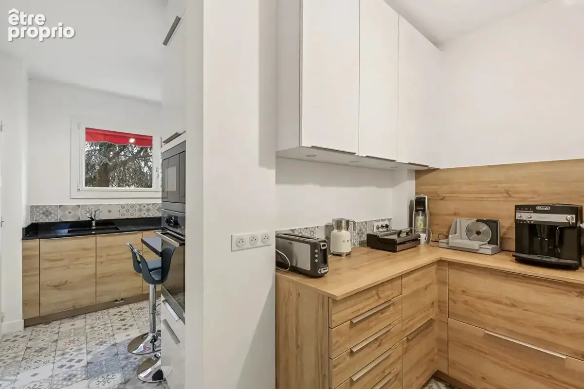 BAS DE CHATOU à 3 mn du RER appartement 5 pièces de 123.55 m² avec 3 chambres, balcon, ascenseur - photo 6